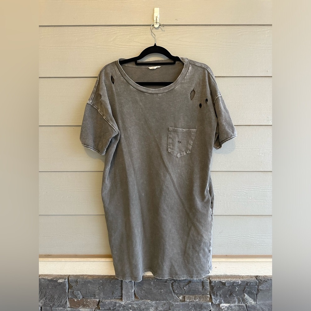 Easel Gray Short Sleeve Dress - Picture 1 of 6